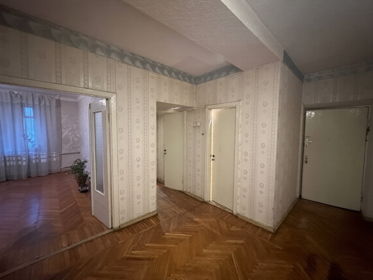 Продаж 3-кімнатної квартири 72 м², Володимира Вернадського вул., 33В