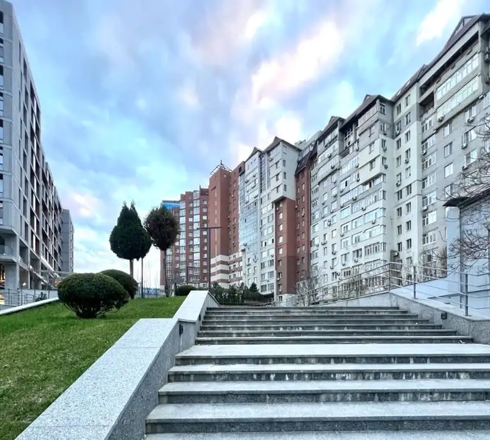 Продажа 2-комнатной квартиры 63 м², Пушкина просп., 13