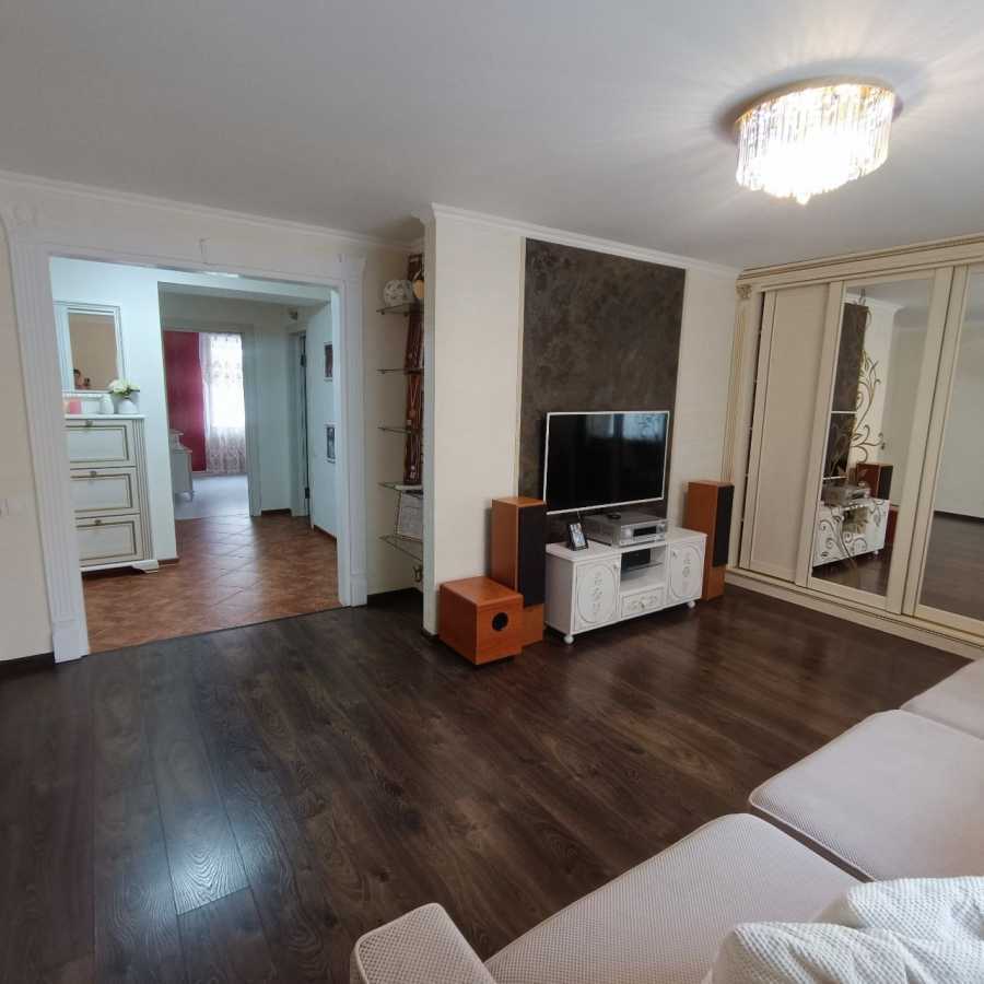 Оренда 2-кімнатної квартири 65 м², Соборная вул., 10Б