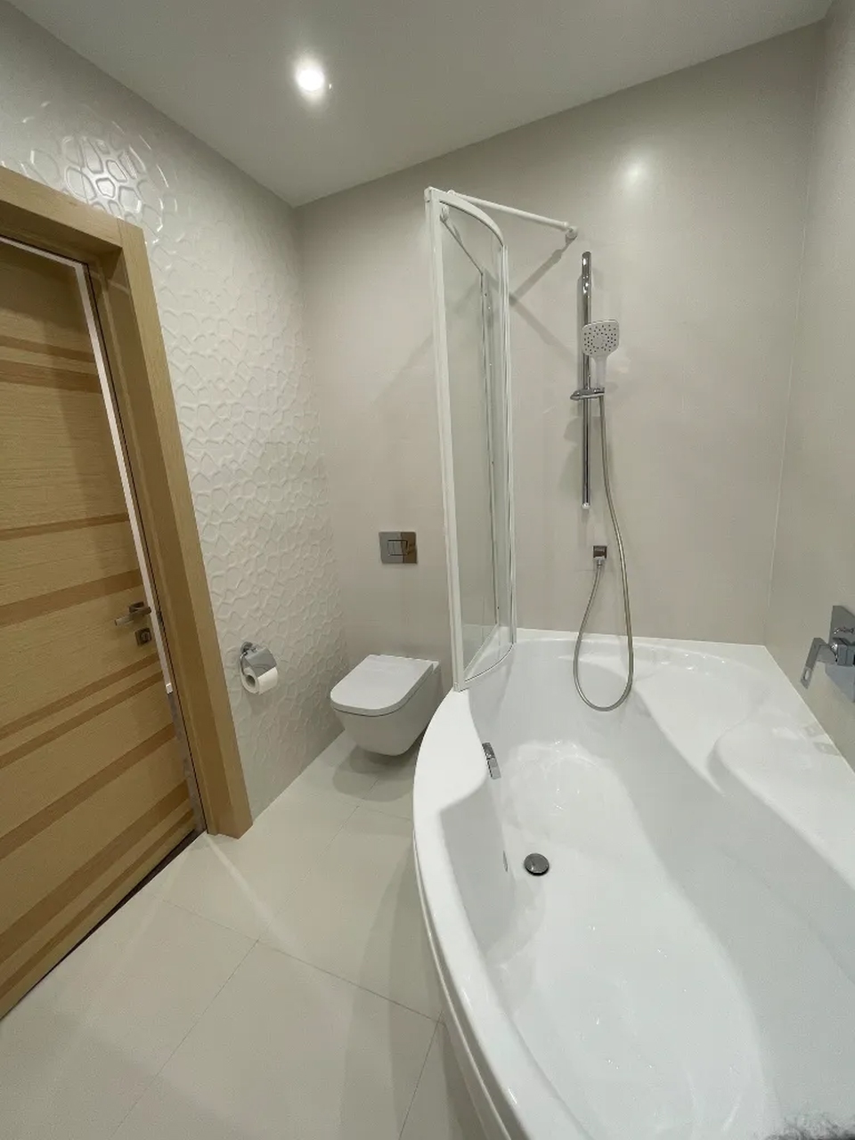 Продажа 2-комнатной квартиры 93 м², Владимира Антоновича ул., 36Д