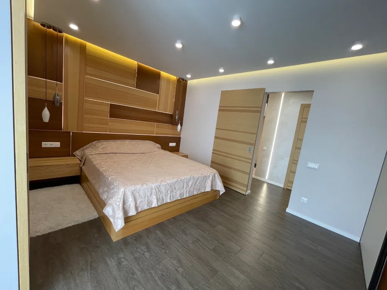 Продажа 2-комнатной квартиры 93 м², Владимира Антоновича ул., 36Д