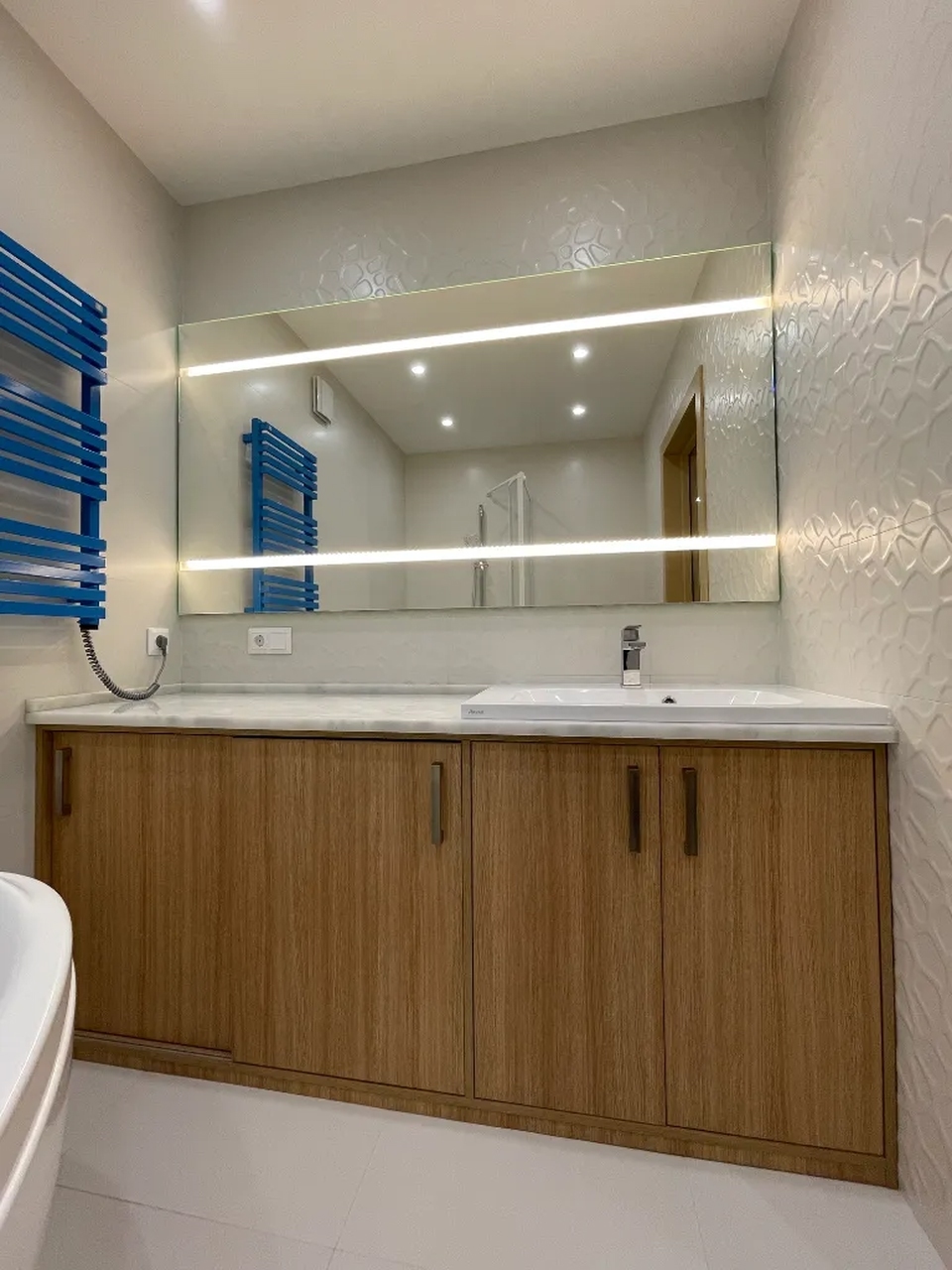 Продажа 2-комнатной квартиры 93 м², Владимира Антоновича ул., 36Д