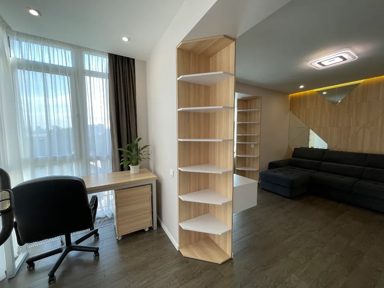 Продажа 2-комнатной квартиры 93 м², Владимира Антоновича ул., 36Д