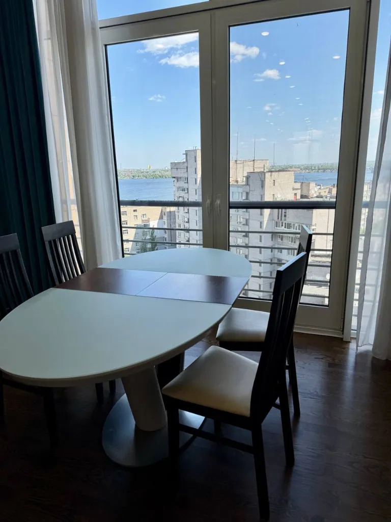 Продажа 2-комнатной квартиры 81 м², Крутогорный спуск, 28