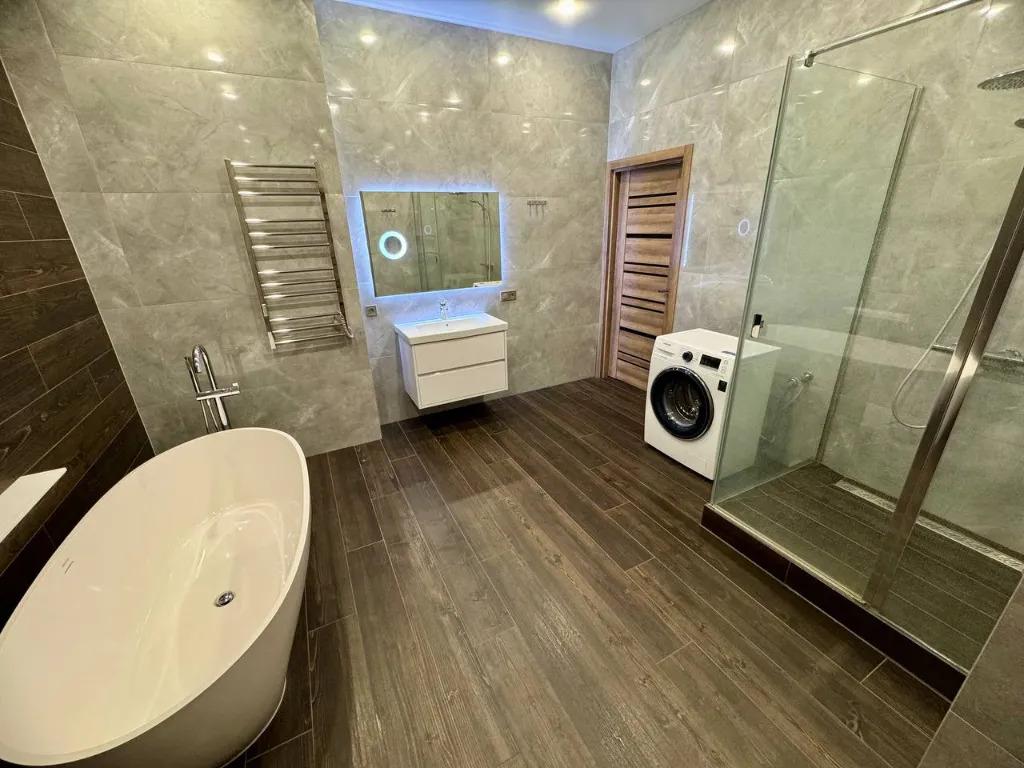 Продажа 2-комнатной квартиры 81 м², Крутогорный спуск, 28