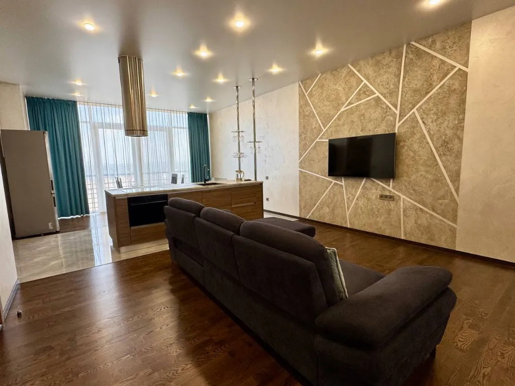 Продажа 2-комнатной квартиры 81 м², Крутогорный спуск, 28