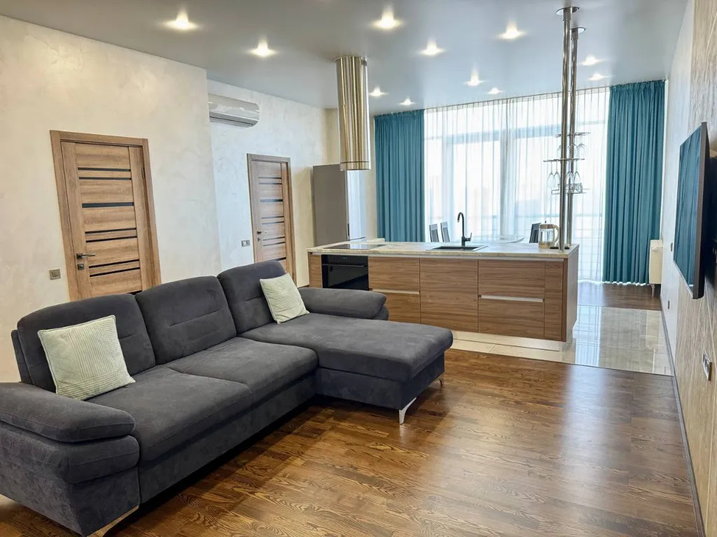 Продажа 2-комнатной квартиры 81 м², Крутогорный спуск, 28