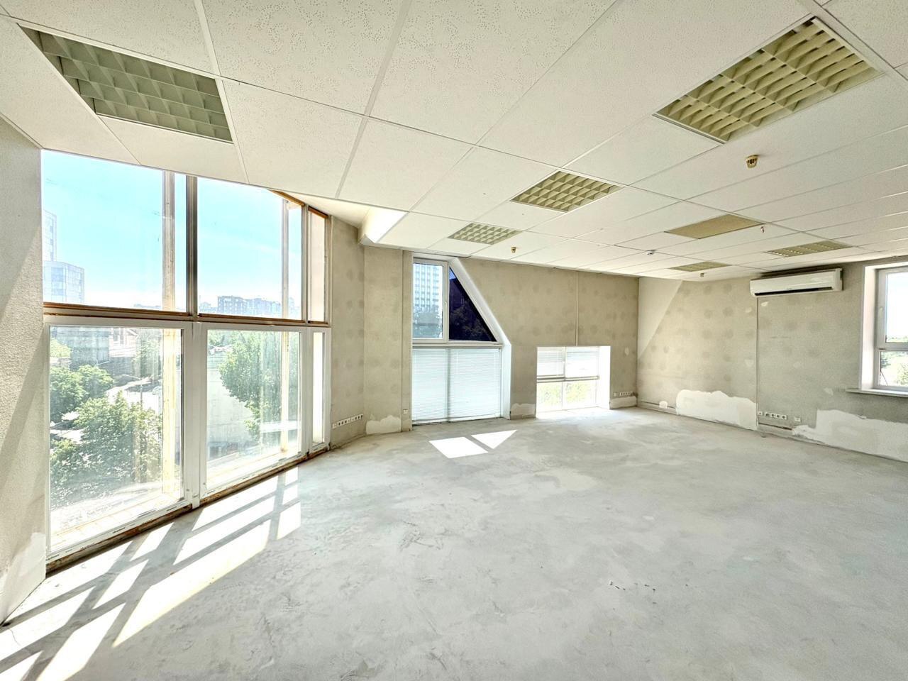 Продаж офісу 1147.8 м², Лазаряна вул.