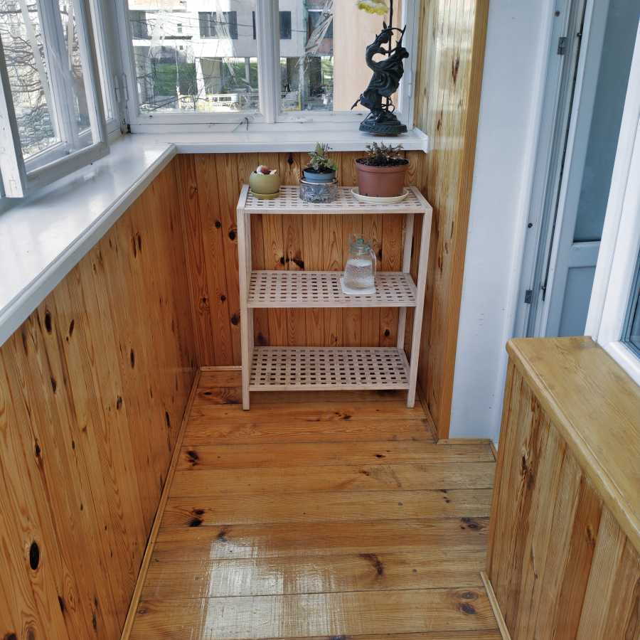 Продаж 4-кімнатної квартири 80 м², 8-а Садова вул.