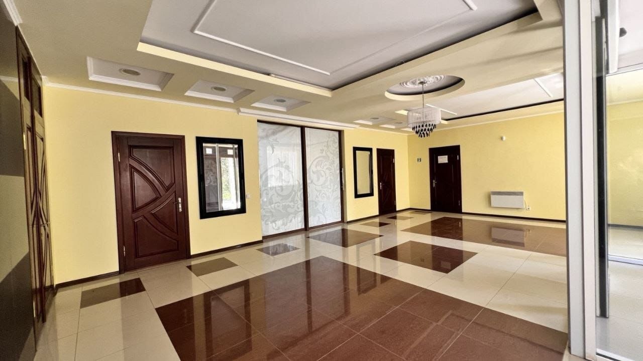 Продаж офісу 600 м², Сірка, 92