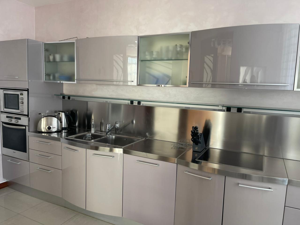 Продажа 4-комнатной квартиры 238.6 м², Предславинская ул., 31/11