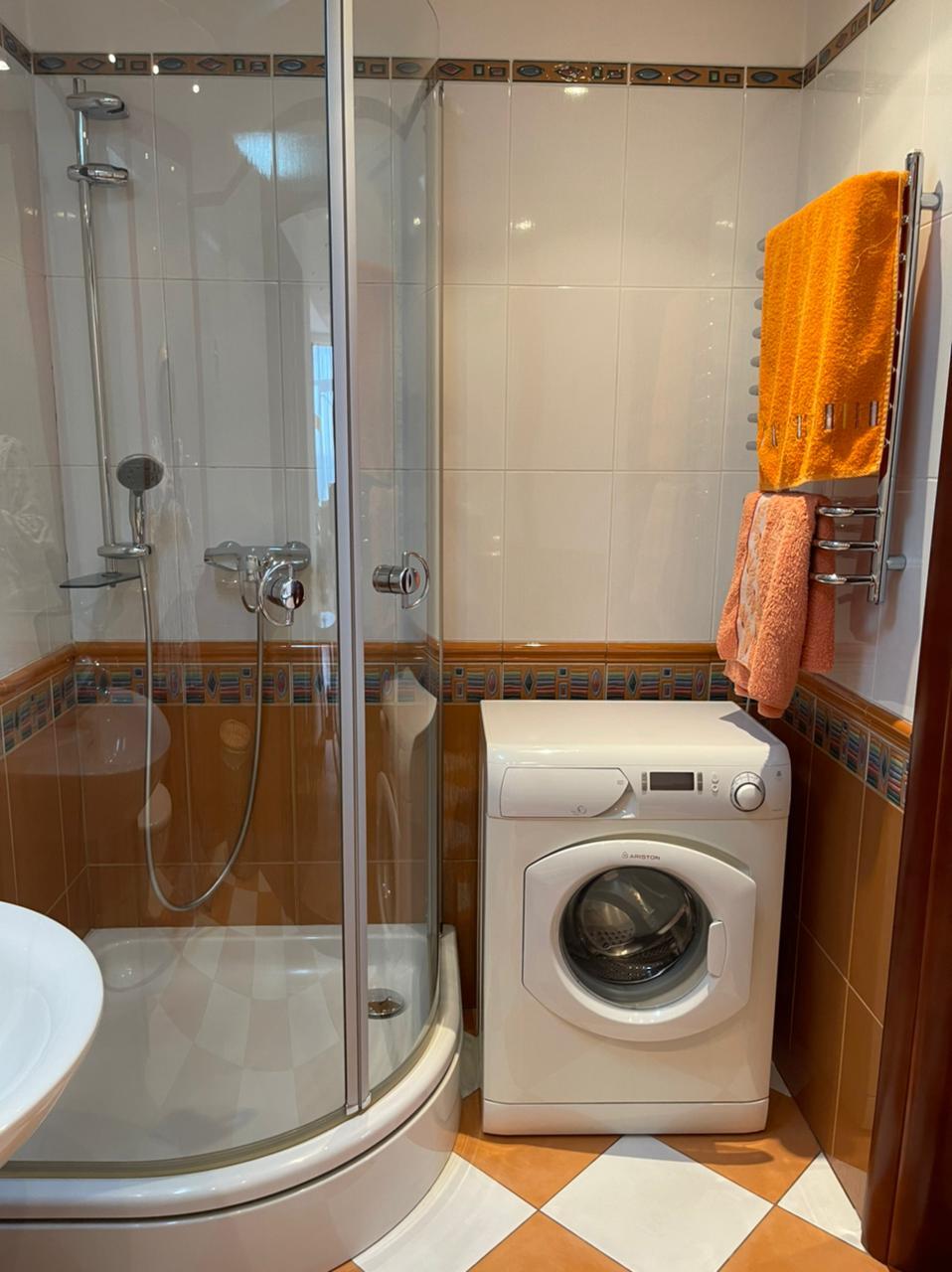 Продажа 4-комнатной квартиры 238.6 м², Предславинская ул., 31/11