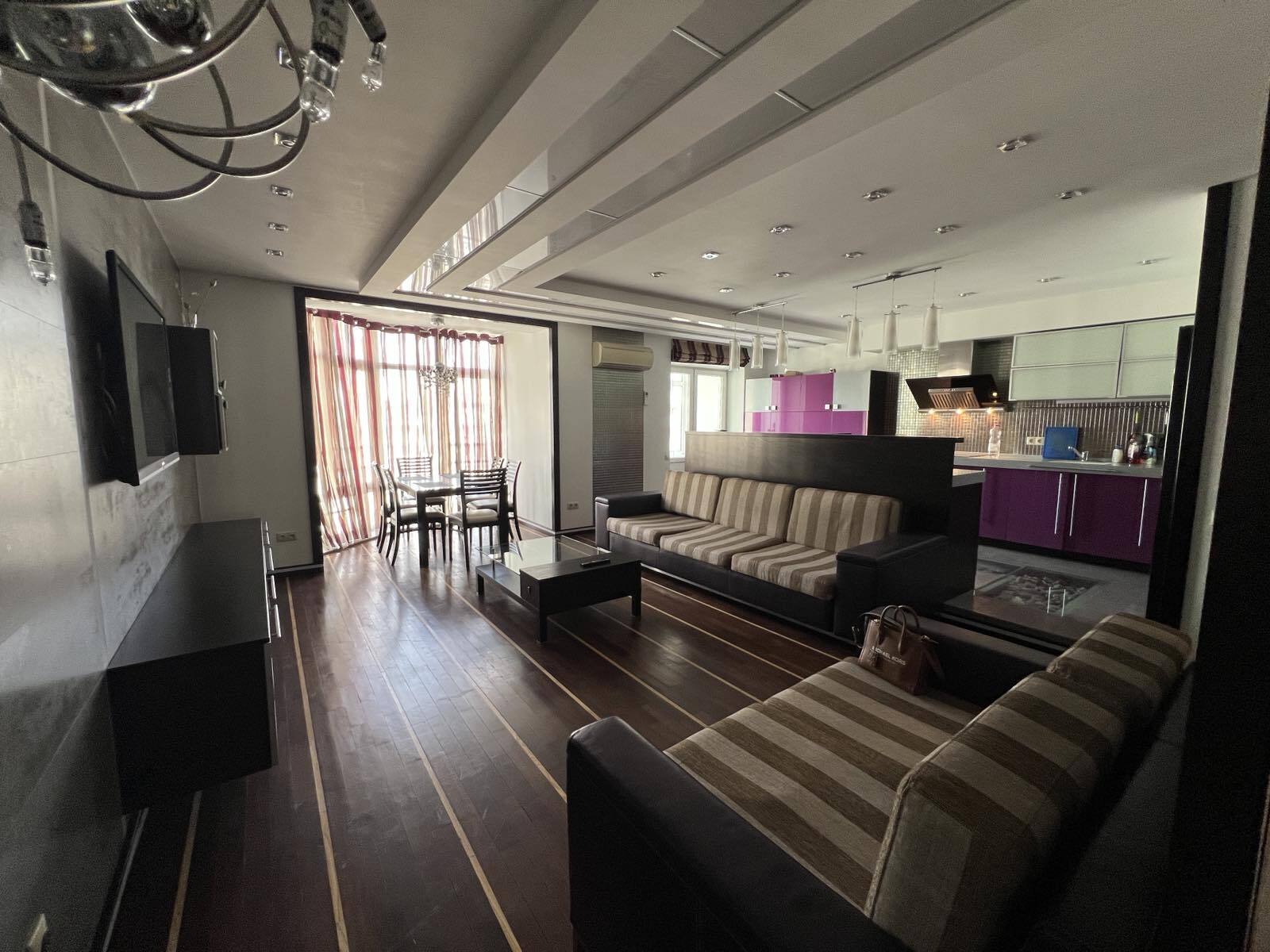 Продажа 3-комнатной квартиры 118 м², Ломоносова ул., 60А