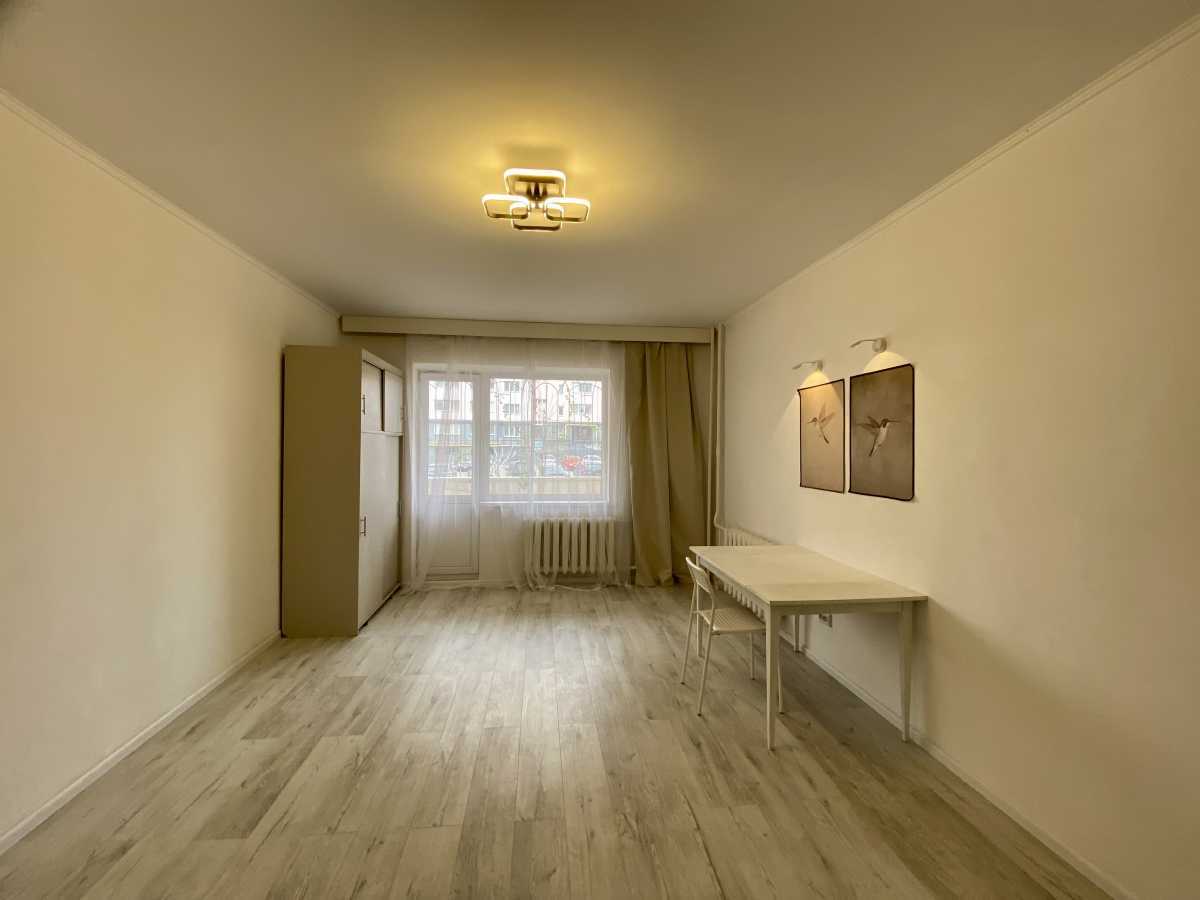 Продаж 1-кімнатної квартири 52.7 м², Головатого вул., 77А