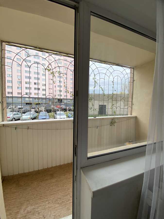 Продаж 1-кімнатної квартири 52.7 м², Головатого вул., 77А