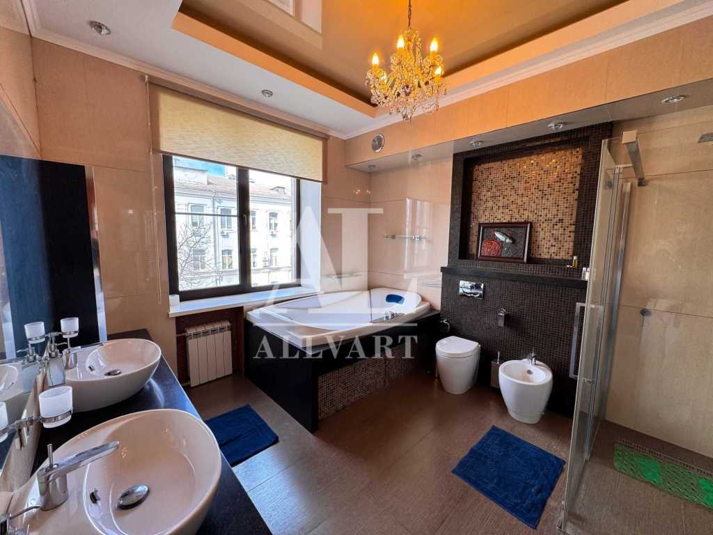 Продаж 3-кімнатної квартири 147.7 м², Велика Васильківська вул., 67/7