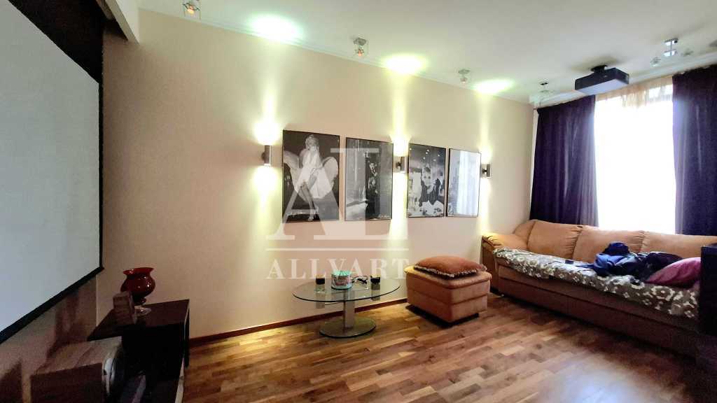 Продаж 3-кімнатної квартири 147.7 м², Велика Васильківська вул., 67/7