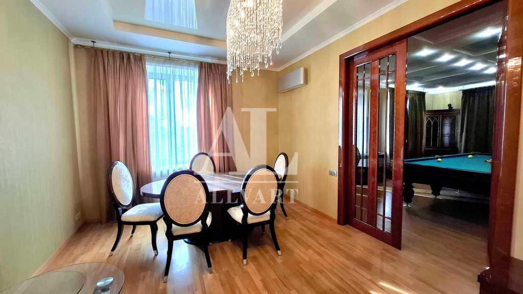 Продаж 3-кімнатної квартири 147.7 м², Велика Васильківська вул., 67/7