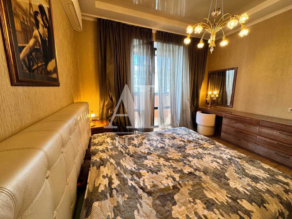 Продаж 3-кімнатної квартири 147.7 м², Велика Васильківська вул., 67/7