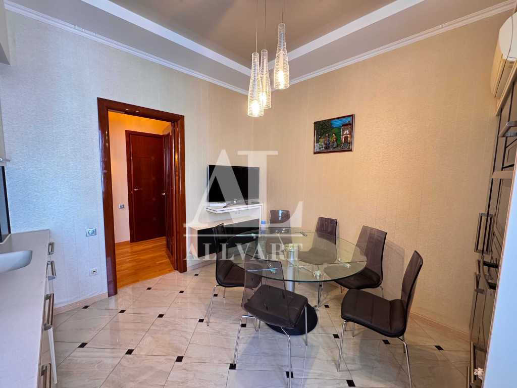 Продаж 3-кімнатної квартири 147.7 м², Велика Васильківська вул., 67/7