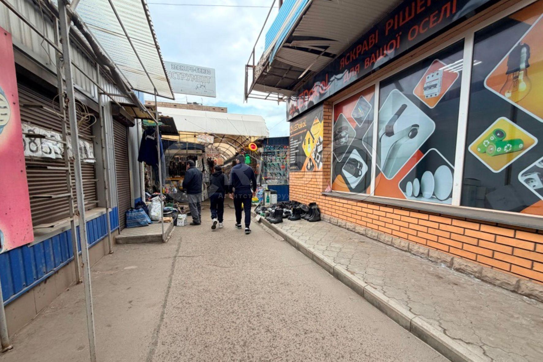 Аренда торгового помещения 17 м², Соборности ул.