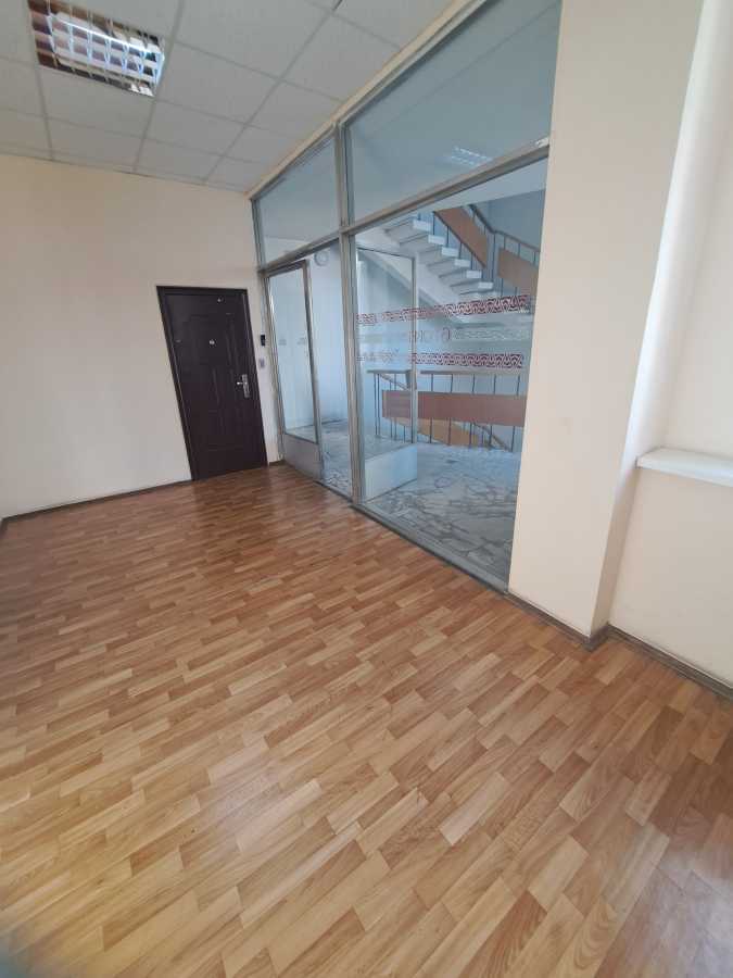 Оренда офісу 33.6 м², Патріса Лумумби, 4/6