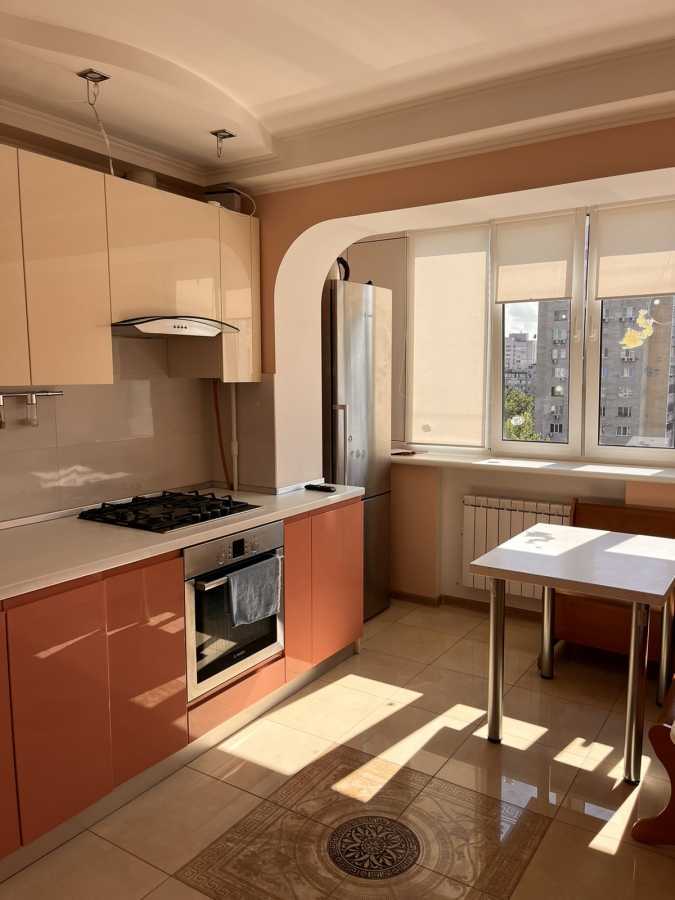 Продаж 2-кімнатної квартири 50 м², Челябінська, 9