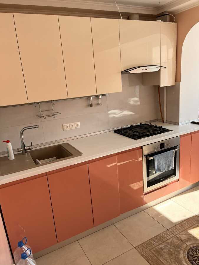 Продаж 2-кімнатної квартири 50 м², Челябінська, 9