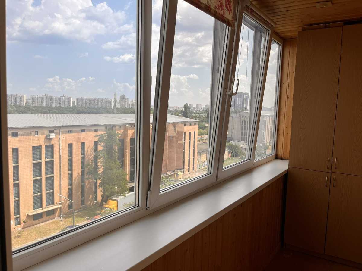 Продаж 2-кімнатної квартири 50 м², Челябінська, 9