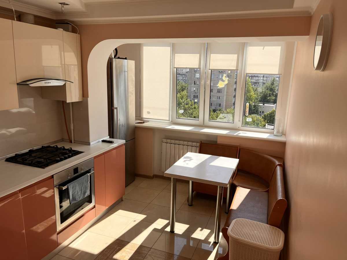 Продаж 2-кімнатної квартири 50 м², Челябінська, 9