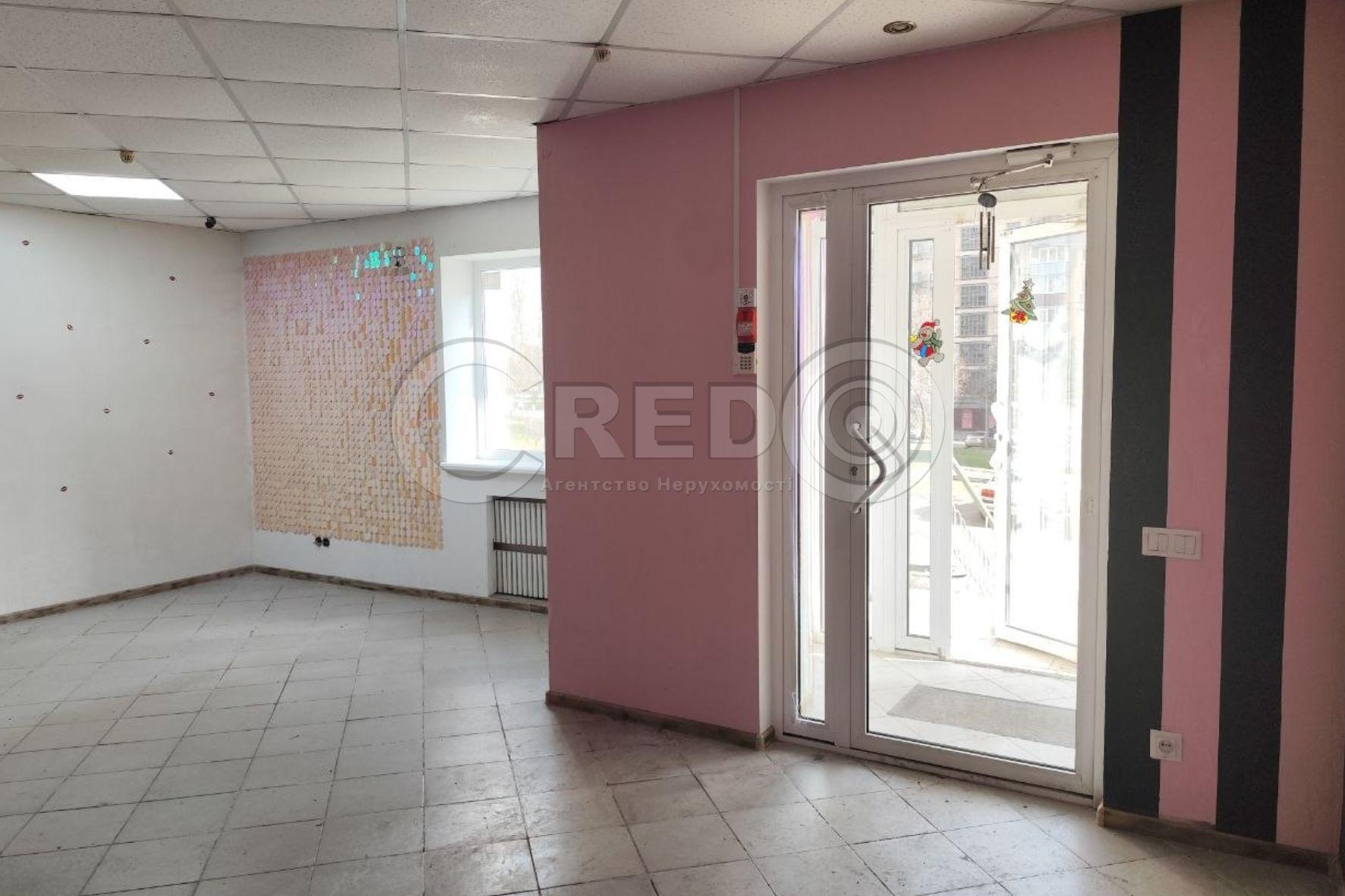 Аренда торгового помещения 50.2 м², Адмирала Головко ул.