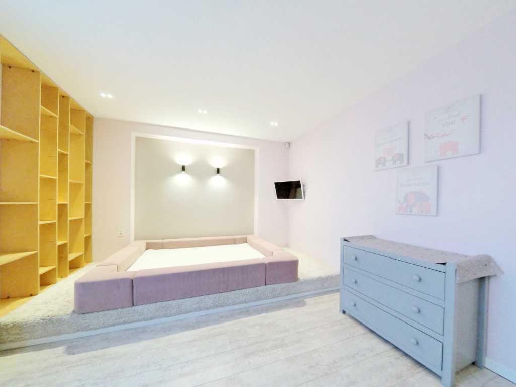 Оренда 3-кімнатної квартири 202 м², Євгена Коновальця вул., 44А