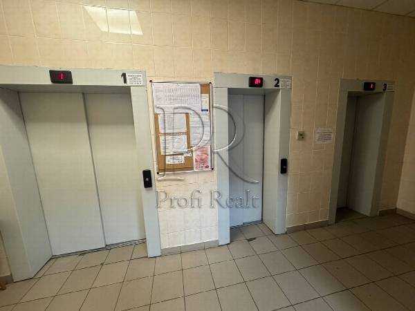 Продажа 3-комнатной квартиры 88 м², Урловская ул., 23Б