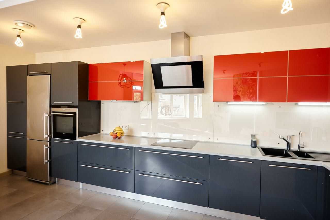 Аренда 4-комнатной квартиры 150 м², Щекавицкая ул.