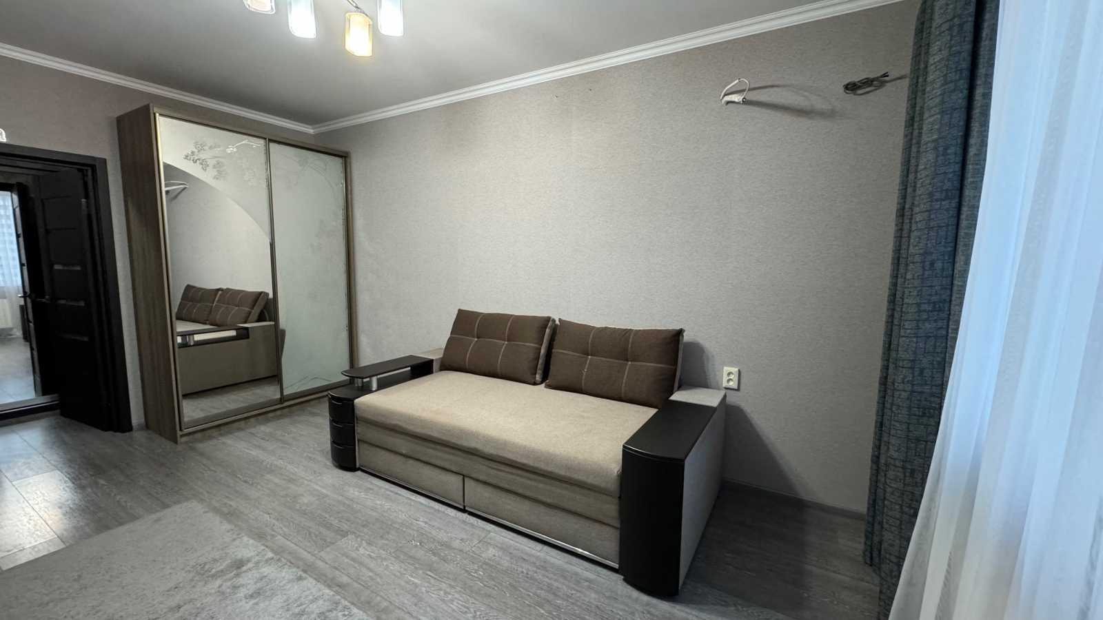 Оренда 1-кімнатної квартири 42 м², Чорновола вул., 6А