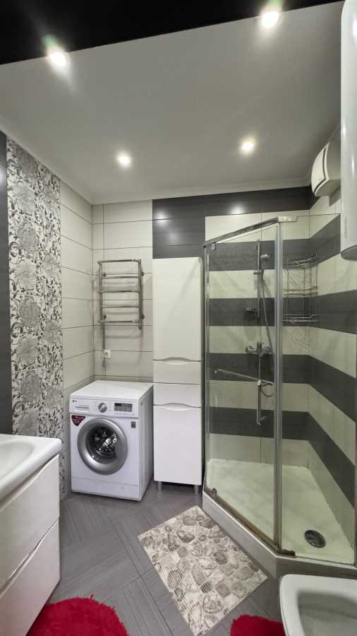 Оренда 1-кімнатної квартири 42 м², Чорновола вул., 6А