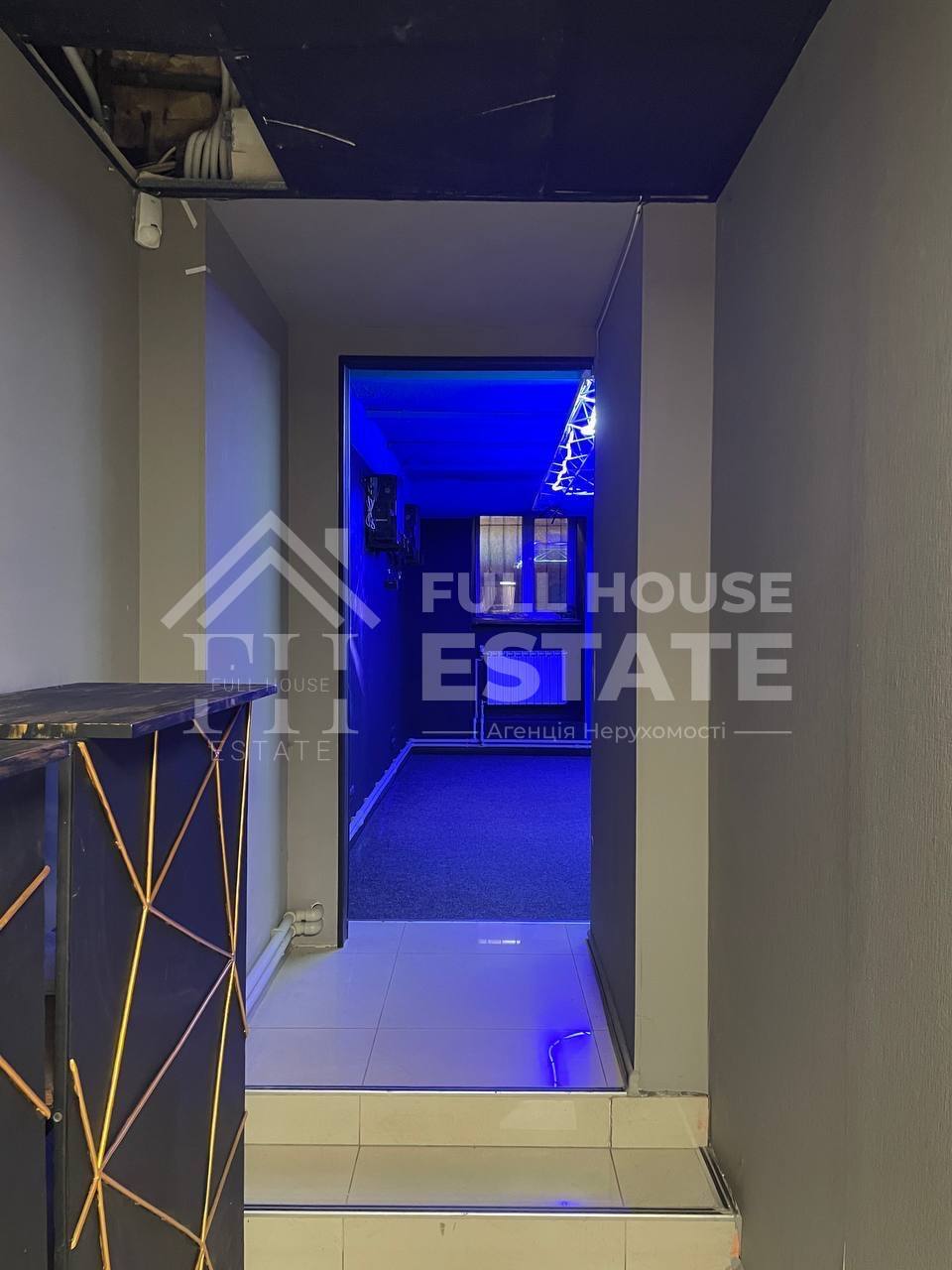 Продаж комерції 115 м², Саксаганського вул., 30
