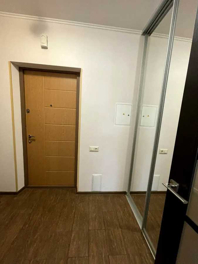 Оренда 1-кімнатної квартири 36 м², Богатирська вул., 6А