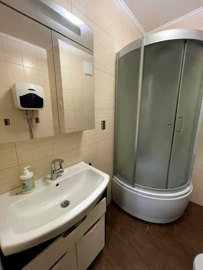 Оренда 1-кімнатної квартири 36 м², Богатирська вул., 6А