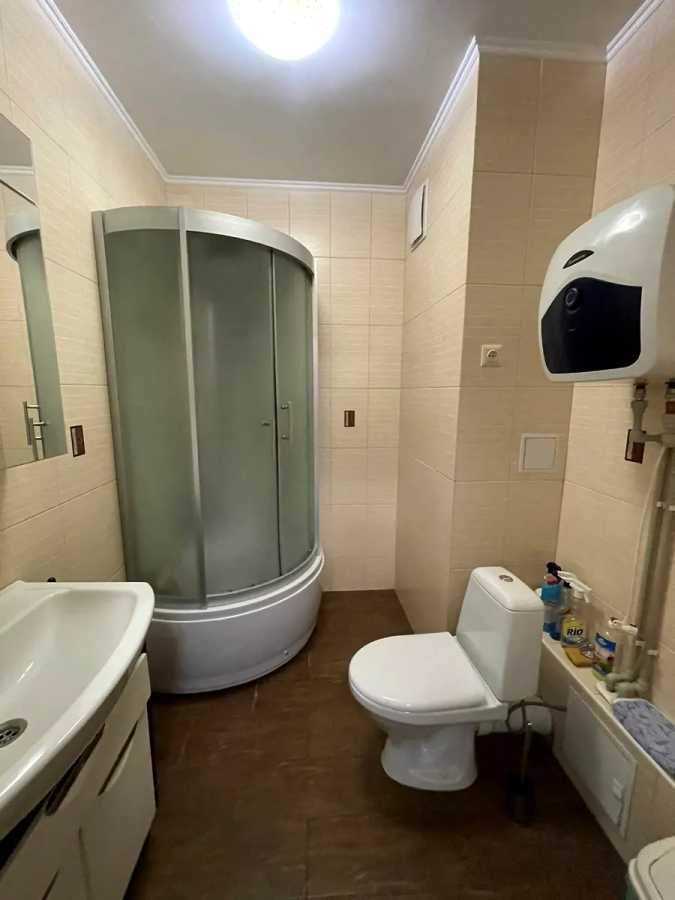 Оренда 1-кімнатної квартири 36 м², Богатирська вул., 6А