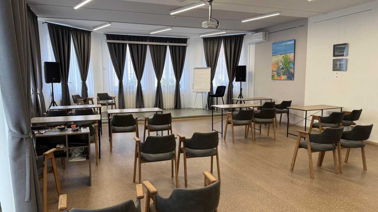 Продаж приміщення вільного призначення 850 м², Старонаводницька вул., 4В