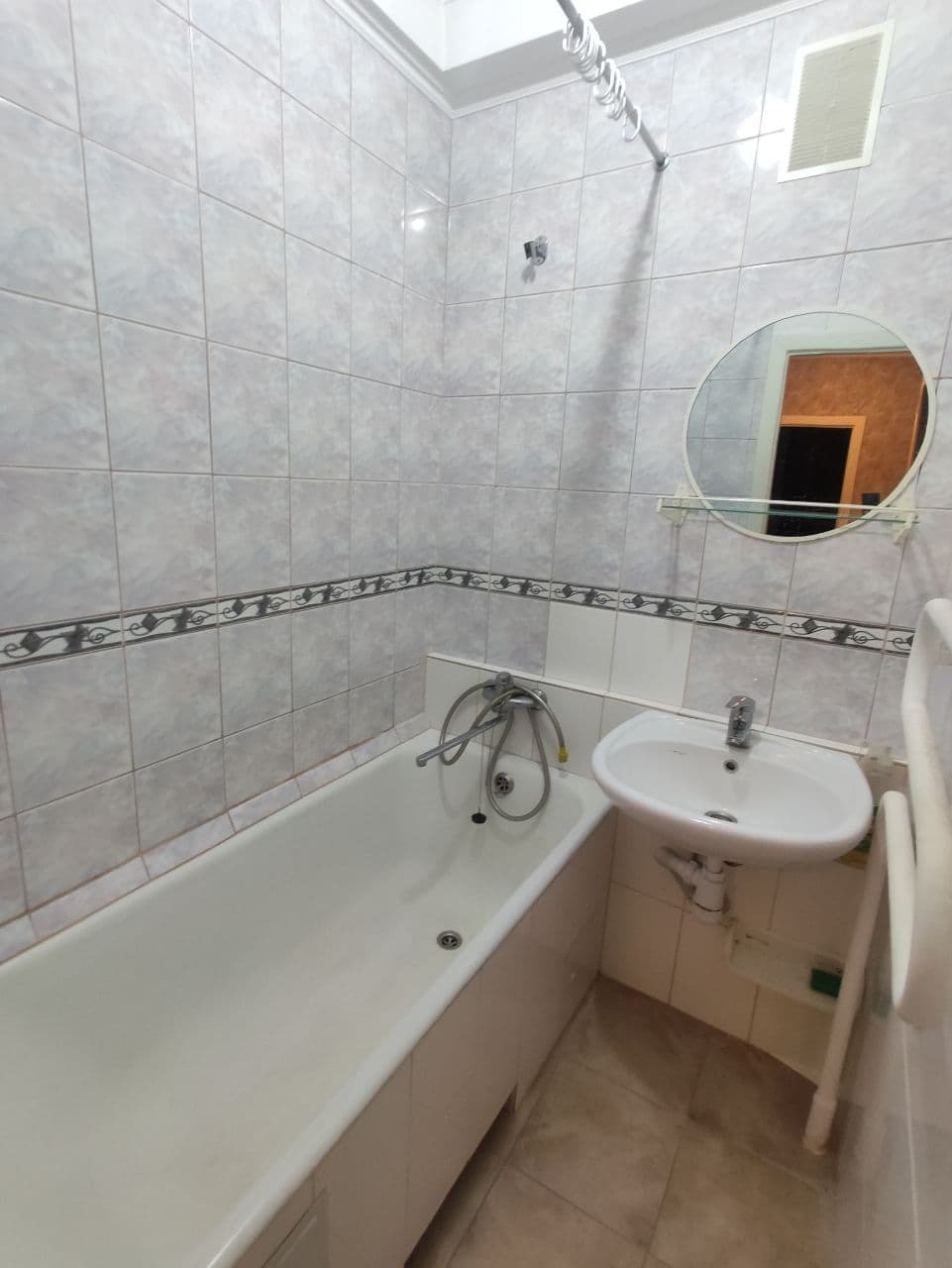 Аренда 2-комнатной квартиры 50 м², Милютенко ул., 18