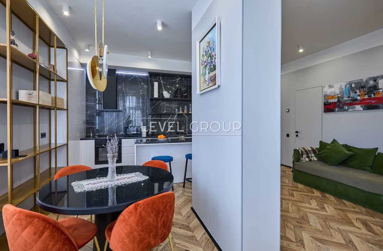 Продажа 1-комнатной квартиры 56 м², Василия Тютюнника ул., 37/1