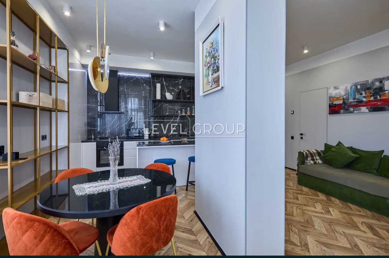 Продажа 1-комнатной квартиры 56 м², Василия Тютюнника ул., 37/1