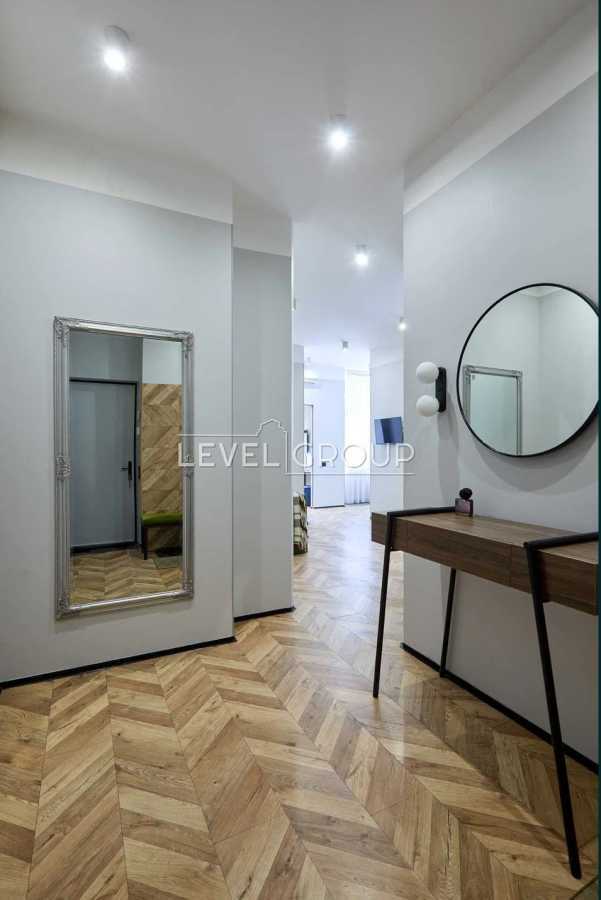 Продажа 1-комнатной квартиры 56 м², Василия Тютюнника ул., 37/1