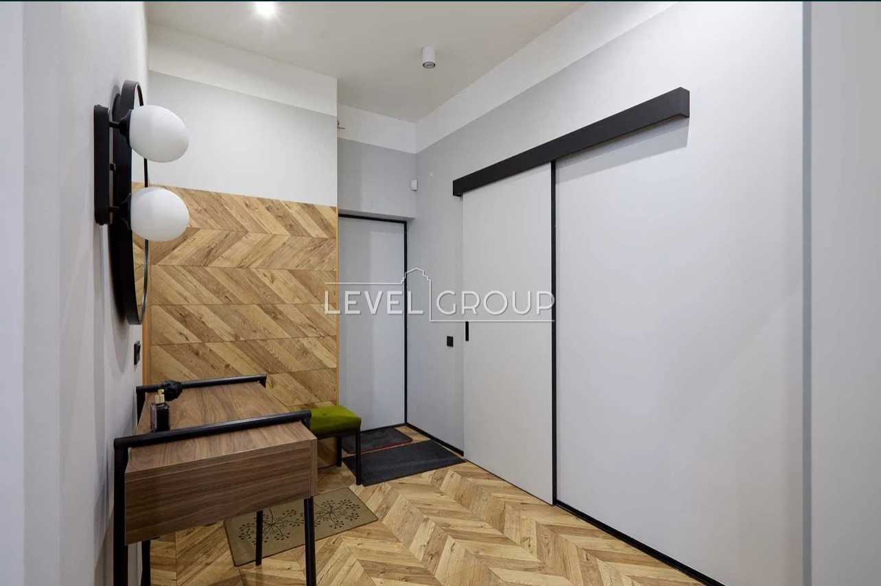 Продажа 1-комнатной квартиры 56 м², Василия Тютюнника ул., 37/1