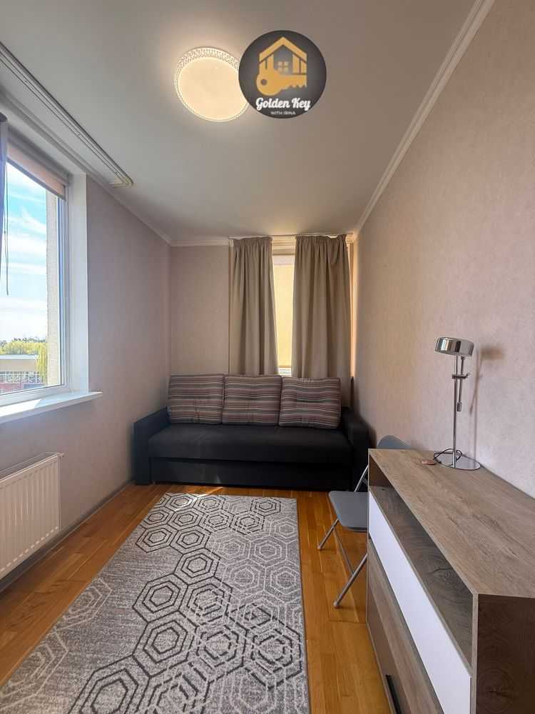 Продаж 2-кімнатної квартири 47.5 м², Виставкова вул., 14