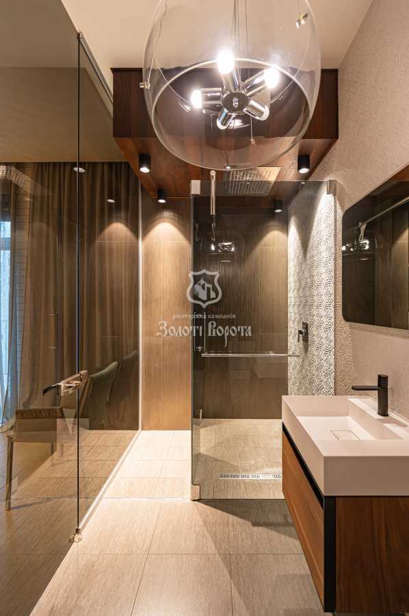 Аренда 3-комнатной квартиры 115.8 м², Новоселицкая ул., 10