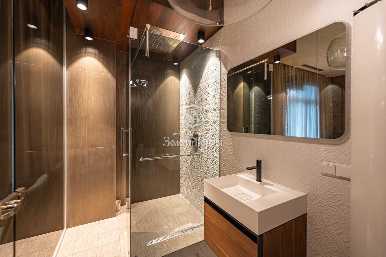 Аренда 3-комнатной квартиры 115.8 м², Новоселицкая ул., 10