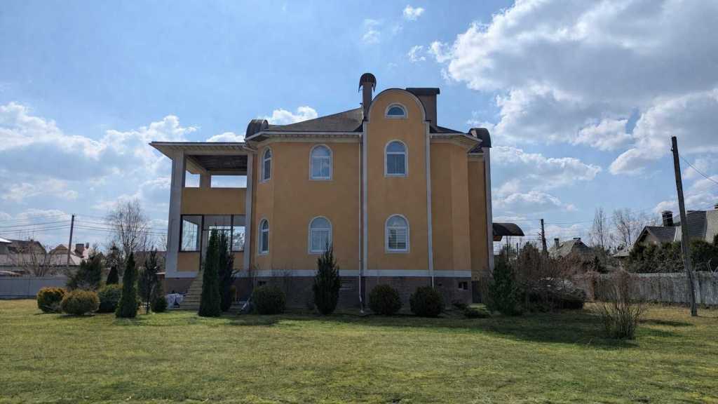 Продаж будинку 390 м², Лісна